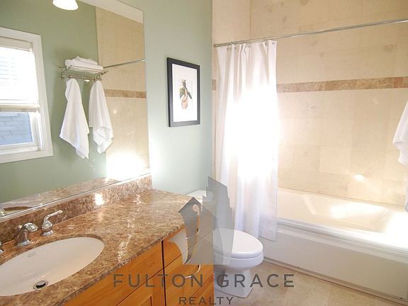 5th image of 2508 N Southport Ave #878401