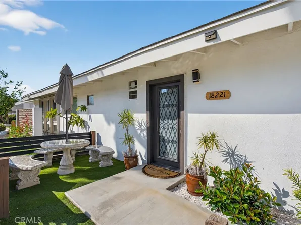 18221 Kinzie St, Northridge, CA 91325