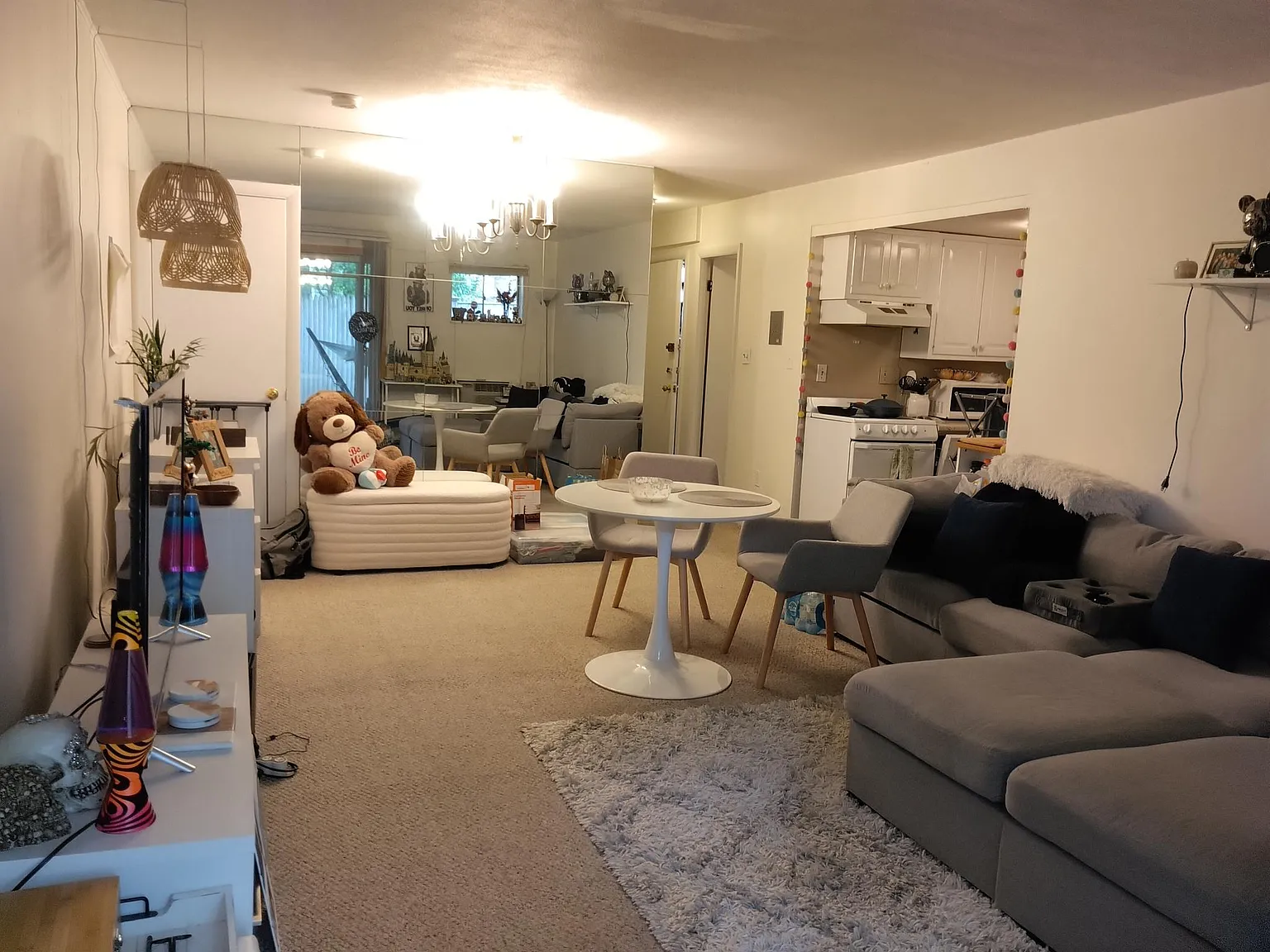 1 bed, 1.0 bath, 530 sqft, $1,900 — Photo 3