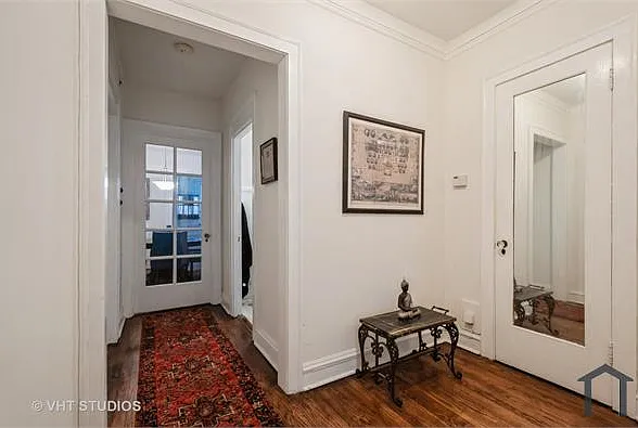 6335 N Claremont Ave — Photo 22