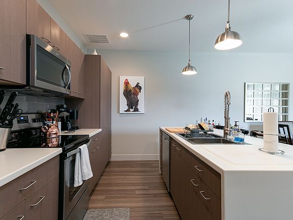 4th image of 3510 Ocean Cir Unit B
