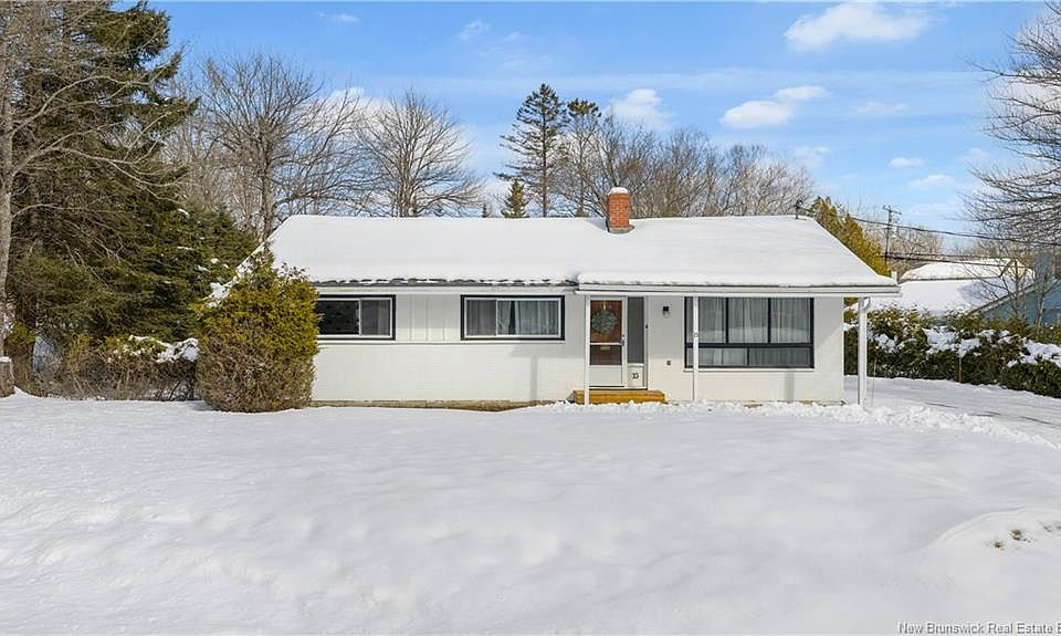 1st image of 15 Forest Rd