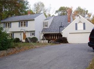 32 Old Coach Rd, Atkinson, NH 03811