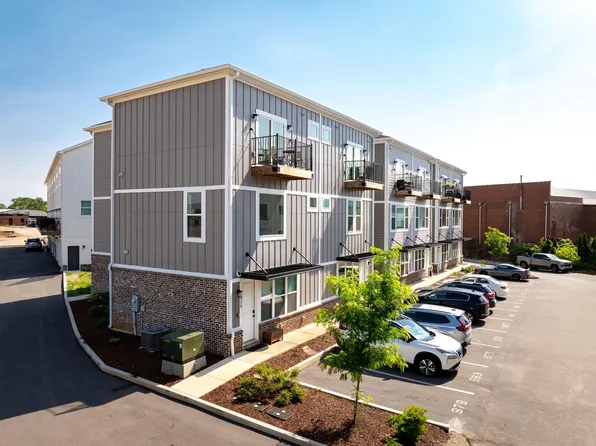 979 Montague Pl, Chattanooga, TN 37408