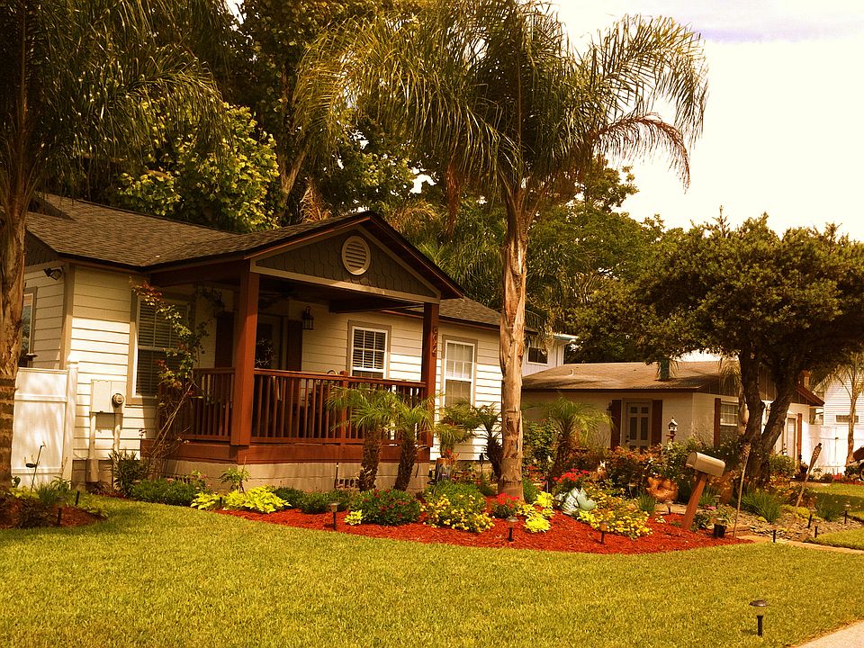 1st image of 802 6th St N