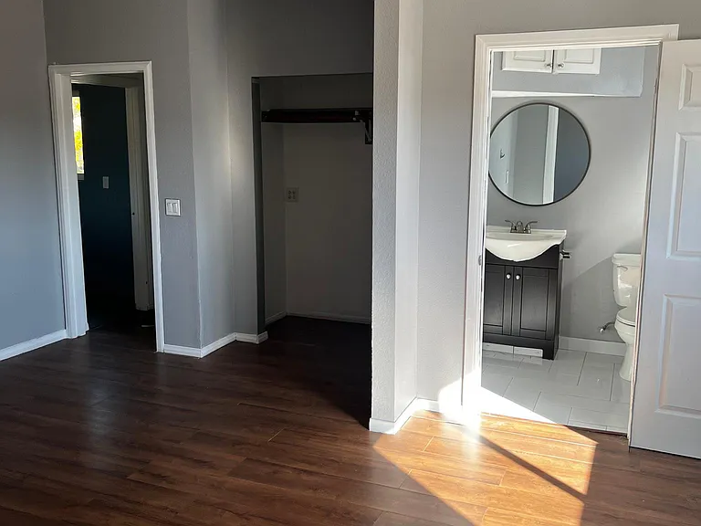 8050 Escondido Ave — Photo 8