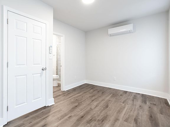 5th image of 6143 Glenmore Ave #1FB