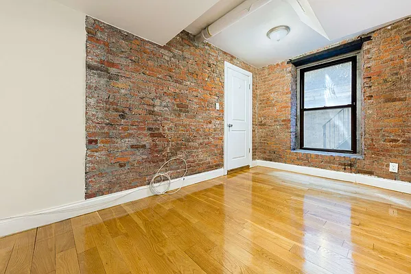 Rented by Keller Williams NYC | media 24