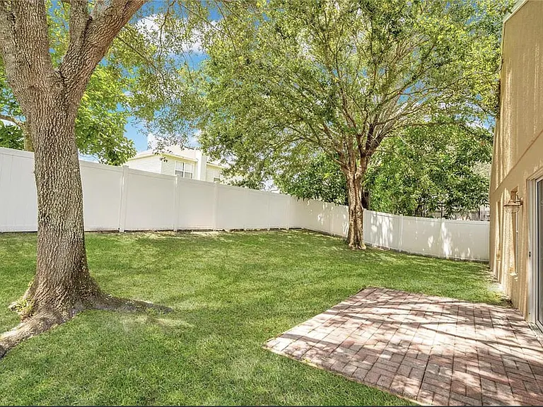 4568 Aguila Pl — Photo 17