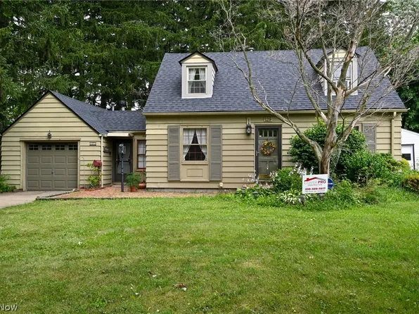 129 S Roanoke Ave, Youngstown, OH 44515