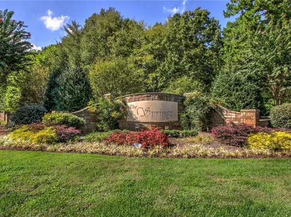350 Pinnacle Trl, Denton, NC 27239