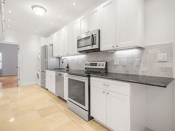 4th image of 691 9th Ave APT 4S