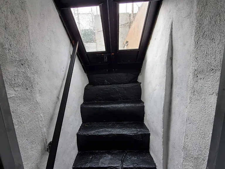 1271 Willoughby Ave #1R — Photo 9