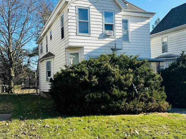 2202 N Prospect Rd, Peoria, IL 61603