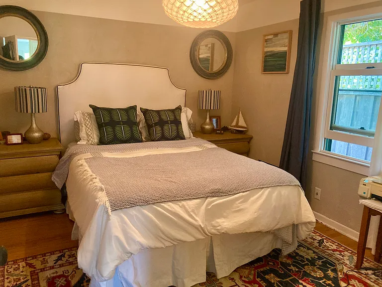 513 Bay St — Photo 14