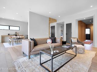 175 S Glenwood St #201, Jackson, WY 83001