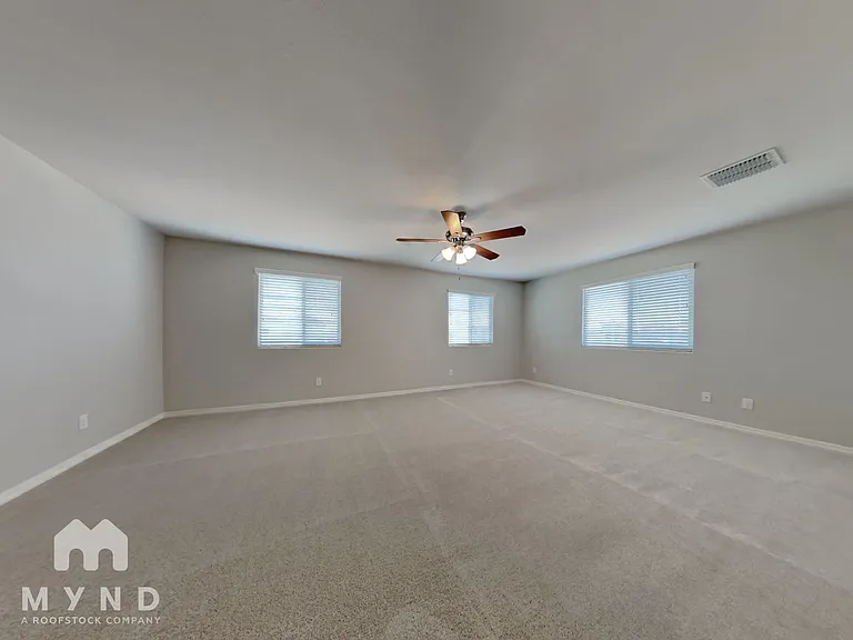 5420 W Albeniz Pl — Photo 10