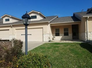 6 Olde Towne Ln, Rockport, TX 78382