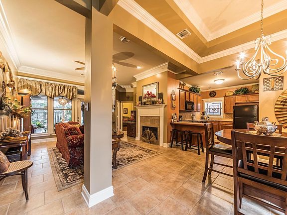 3rd image of 719 Copper Meadows Blvd