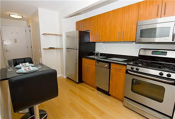 Rented by New York Residence | media 25