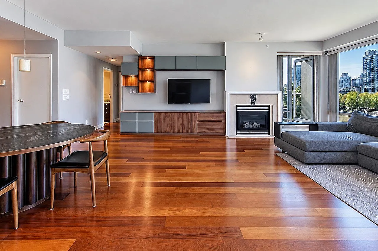 2 bed, 1375 sqft, $5,495 — Photo 1