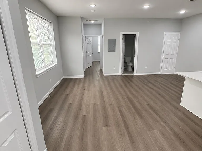 207 Governor St #1 — Photo 3