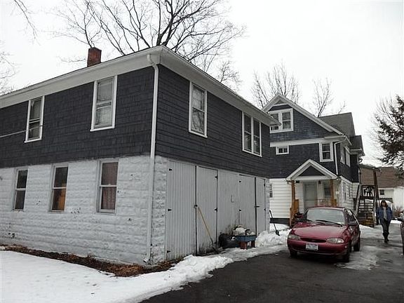 5th image of 536 Central St