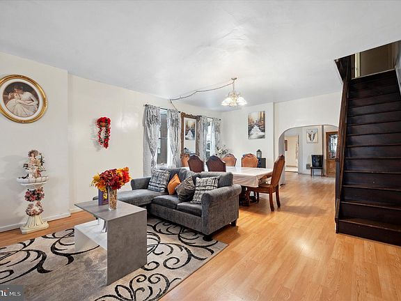2nd image of 4614 Van Kirk St #16