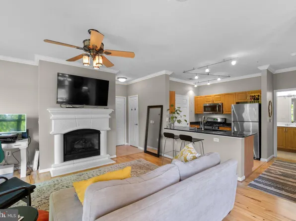 12921 Centre Park Cir APT 205, Herndon, VA 20171