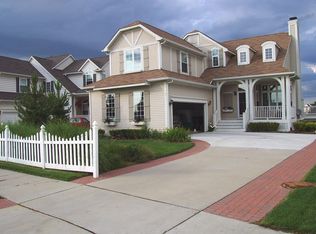 106 Fountain Cres, Oxford, MI