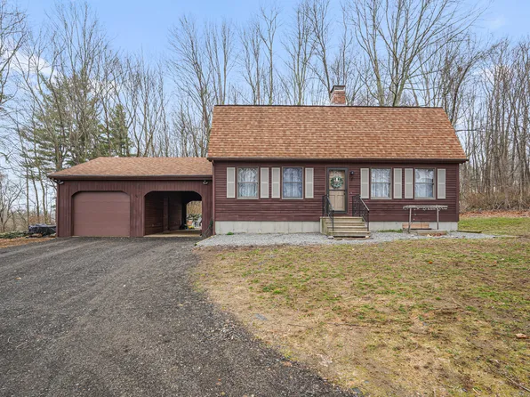 4 Railroad Avenue, Plainfield, CT 06374
