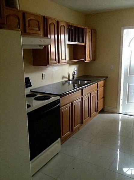 2nd image of 10841 SW 7th St
