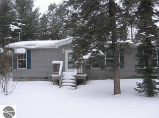 839 Chamber Ct, Saint Helen, MI 48656