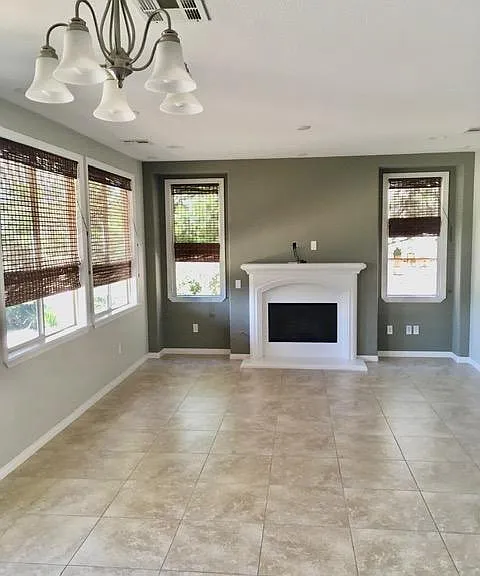 11276 Laurelcrest Dr — Photo 4
