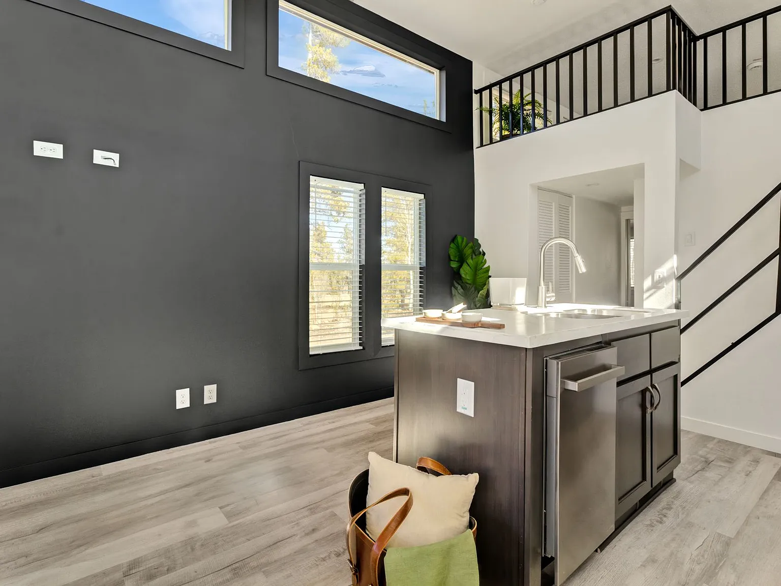 1 bed, 399 sqft, $2,000 — Photo 3