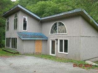 114 Humpback Ln, Newland, NC 28657