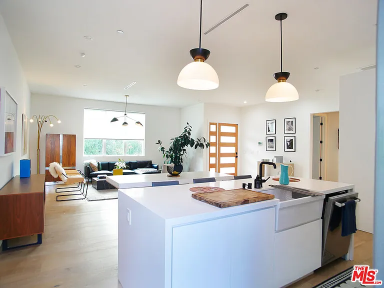 3744 Somerset Dr — Photo 7