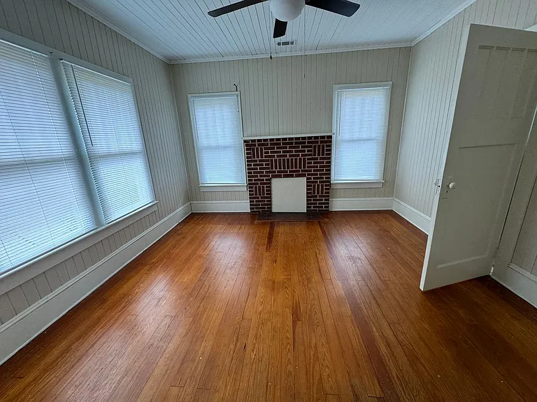 6110 Burkhalter Rd — Photo 2
