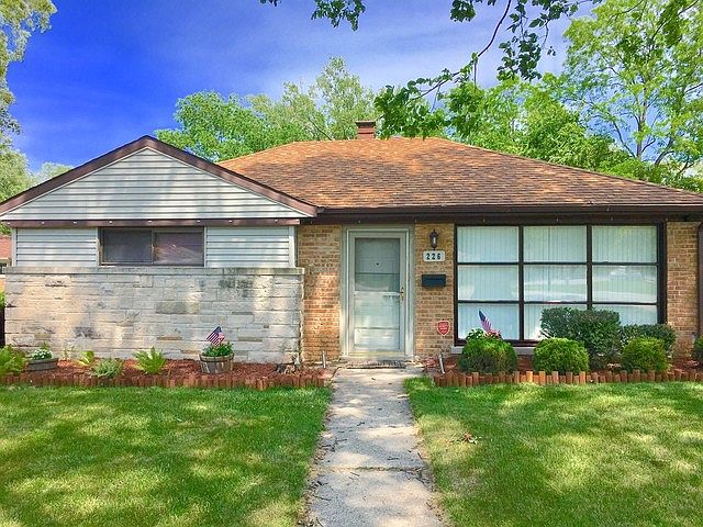 1st image of 226 Blackhawk Dr