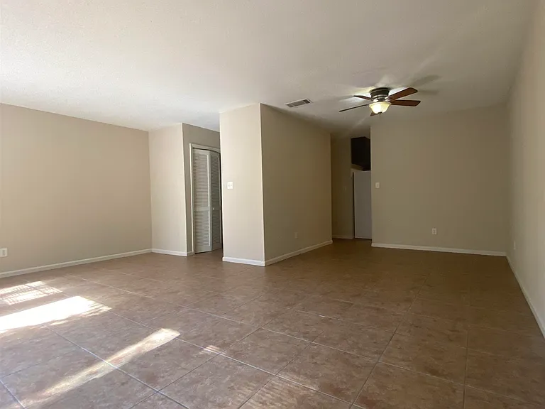 3701 Donovan Dr #B — Photo 6