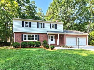 503 York Warwick Dr, Yorktown, VA 23692