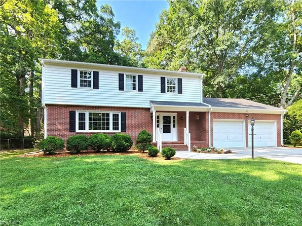 503 York Warwick Dr, Yorktown, VA 23692