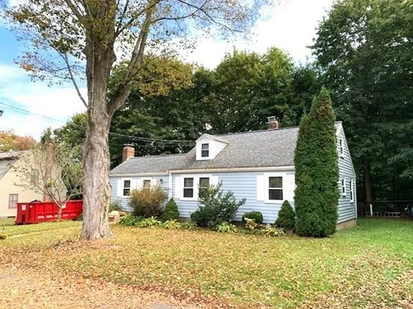 7 Lois St, South Hamilton, MA 01982