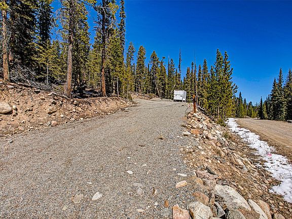 5th image of 313 Porcupine Road