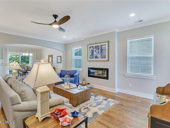 4th image of 66 Whispering Oaks Circle