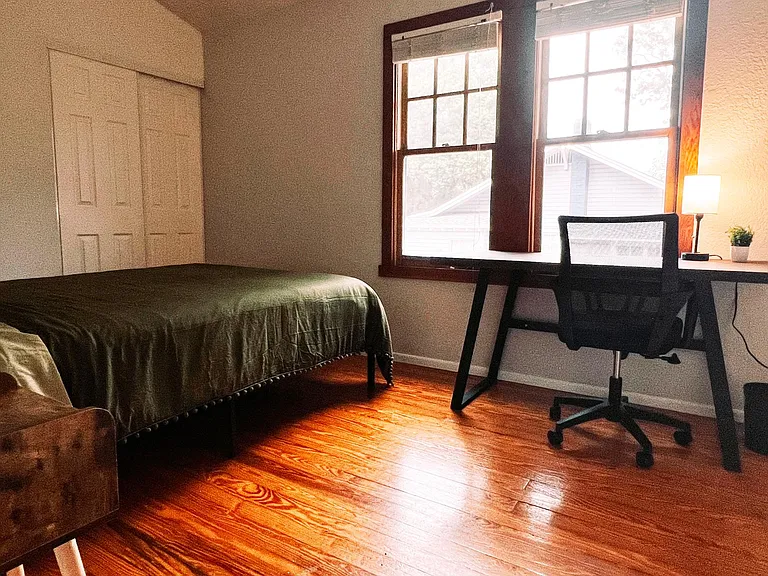 712 Hillcrest St #11 — Photo 11