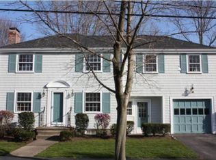 27 Coolidge Rd, Milton, MA 02186