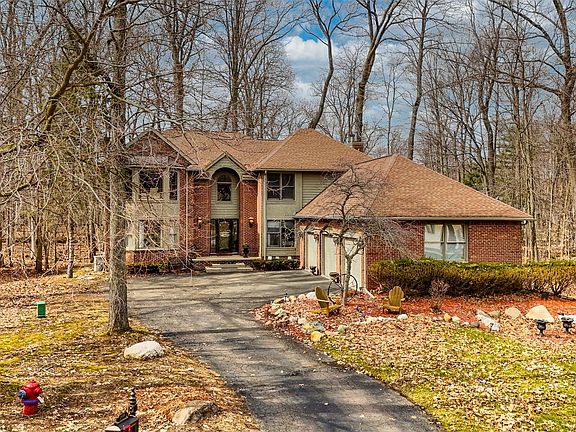 2nd image of 3899 Elder Rd S