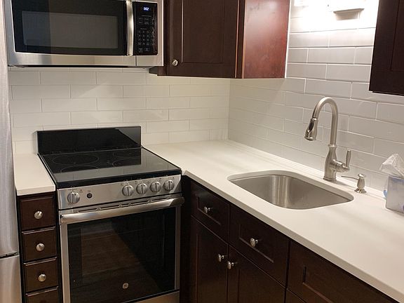 4th image of 2728 N Hampden Ct APT 809
