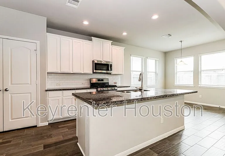 31519 Kailua Dr — Photo 8